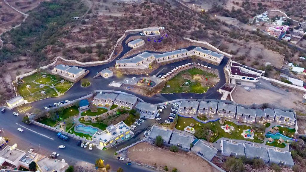 Rawaat Ghaym Resort *